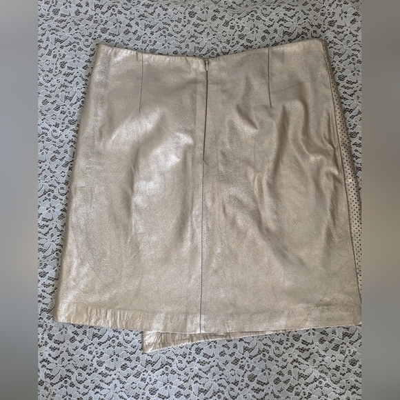 Y2K Gold Leather Perforated Faux Wrap - Picture 7 of 10